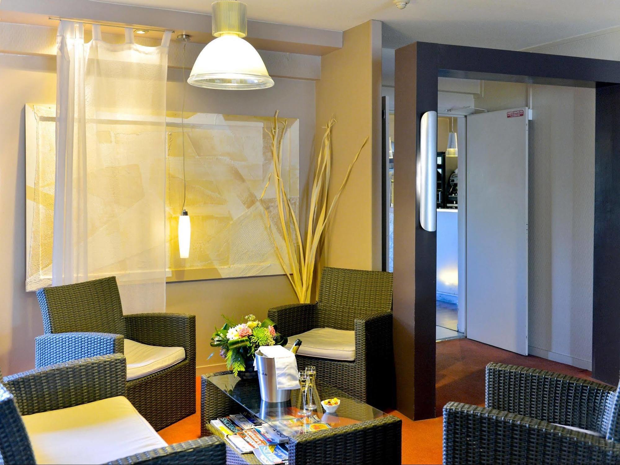 The Originals City, Hotel Le Beaujoire, Нант Экстерьер фото