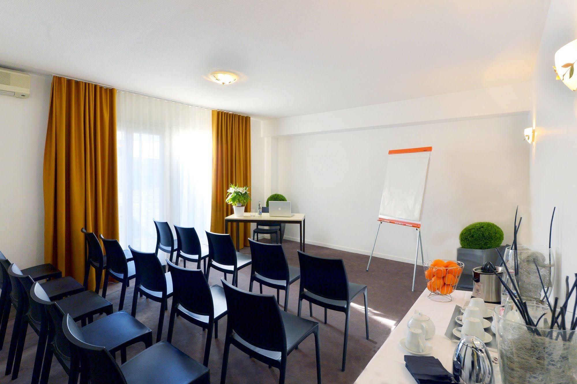 The Originals City, Hotel Le Beaujoire, Нант Экстерьер фото