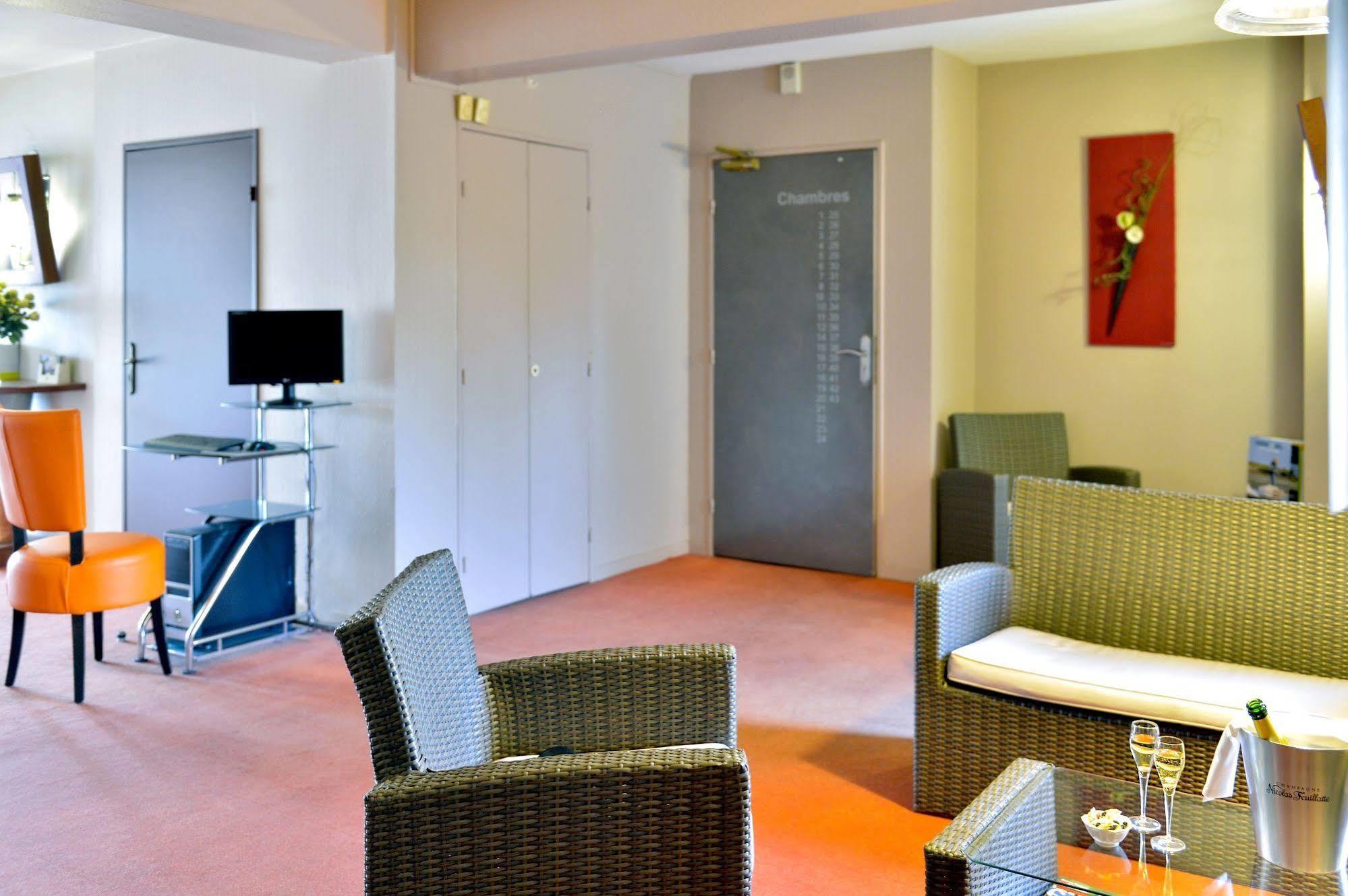The Originals City, Hotel Le Beaujoire, Нант Экстерьер фото